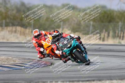 media/Dec-01-2025-Moto Forza (Mon) [[2daa91e15f]]/1-Advanced Group/Session 3 (Turn 3)/